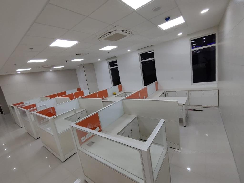 cubicals office workstation desk